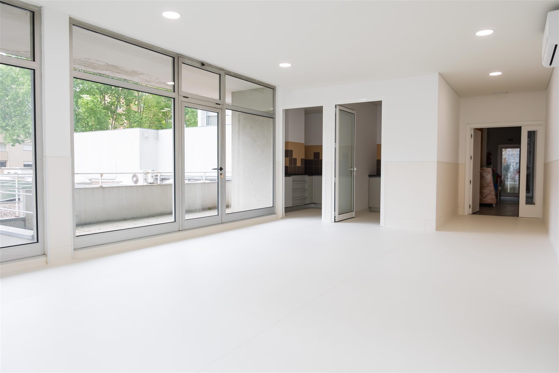 Interior renovado do Jardim de Infância Bogalha